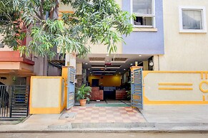 Deluxesri Vinayaka Luxury Rooms