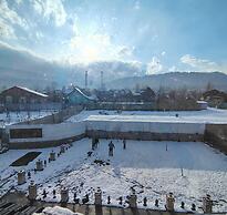 Gulmarg Gateway Srinagar Tangmarg Rd