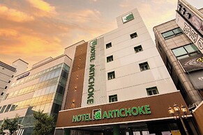 Artichoke hotel