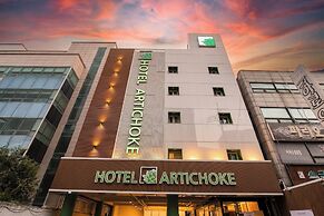 Artichoke hotel
