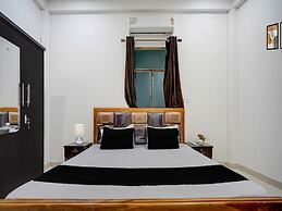 Deluxeveni Madhv Inn