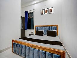Deluxeveni Madhv Inn