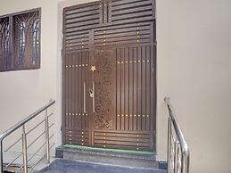 Deluxeveni Madhv Inn