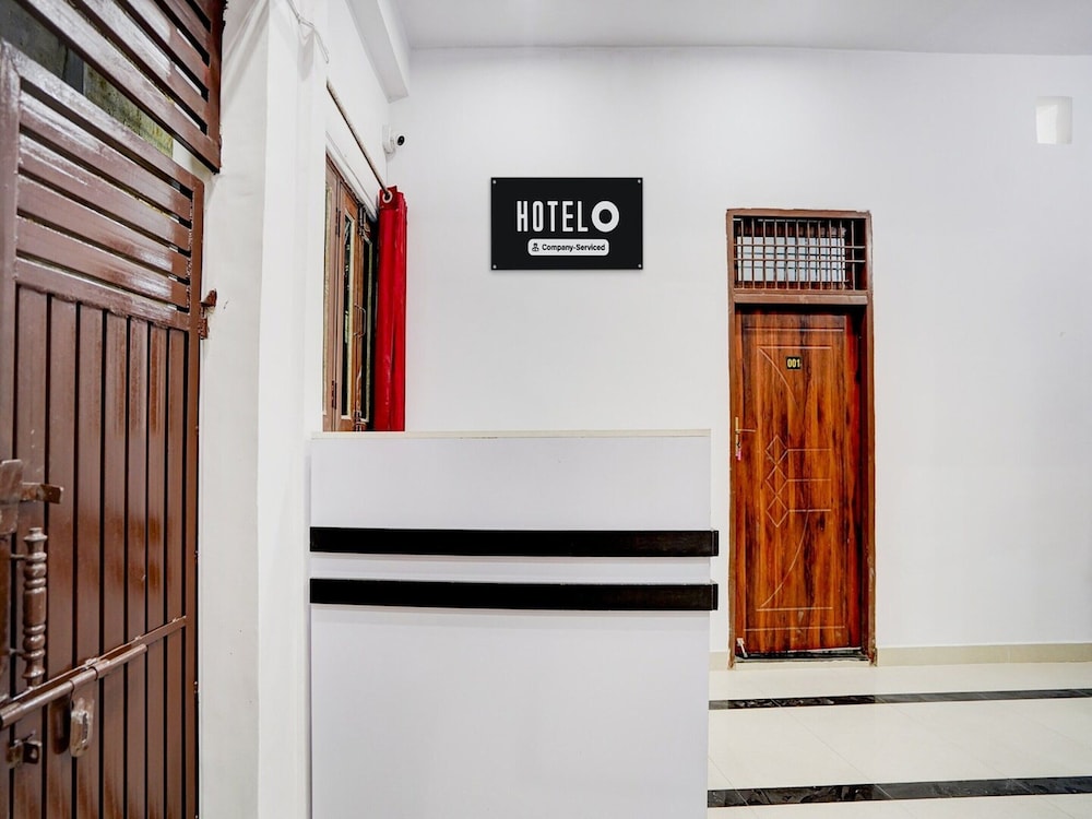 Deluxeveni Madhv Inn