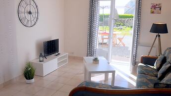 Beach Holiday Home in Guisseny