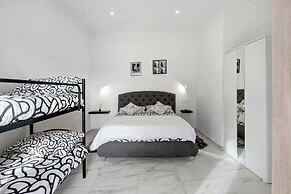 Silvana's House