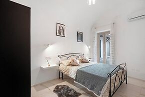 Silvana's House