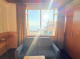 Near Mall Rd Hotel Himalayan Retreat