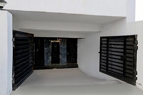 Deluxer J Residency