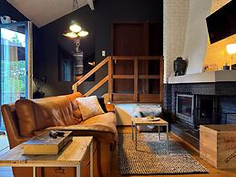 Cozy Durbuy Chalet With Fireplace