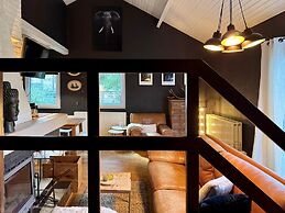 Cozy Durbuy Chalet With Fireplace
