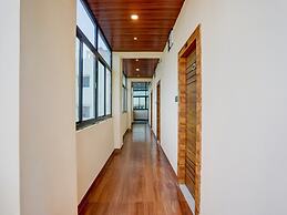 Deluxeshree Maruthi Inn TR Residency