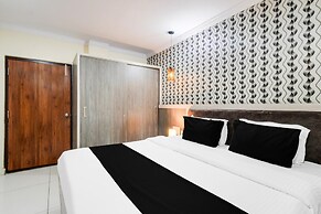 Deluxehotel Blue Petals