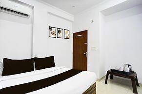 Super Deluxe Twin Room Hotel Rayal Inn