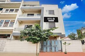 Super Deluxe Twin Room Hotel Rayal Inn
