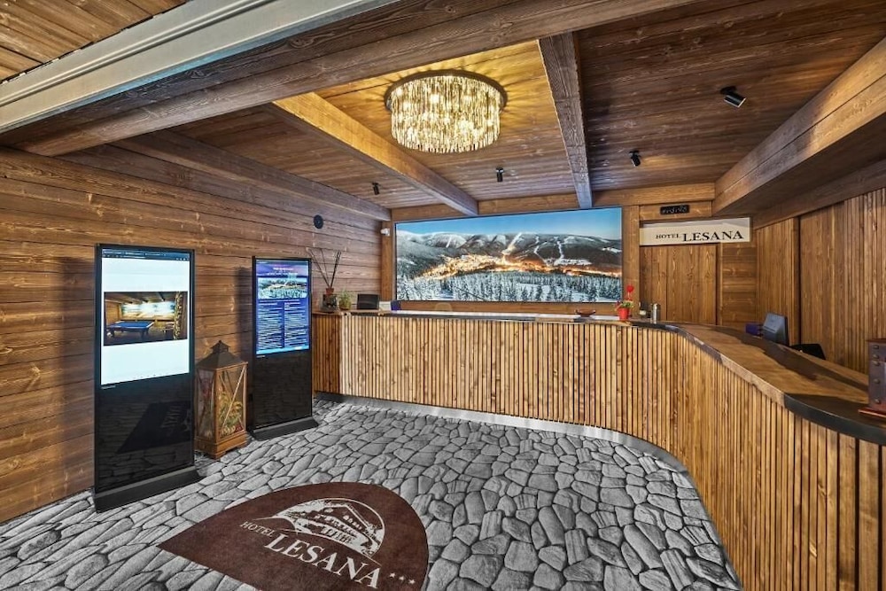 Hotel Lesana