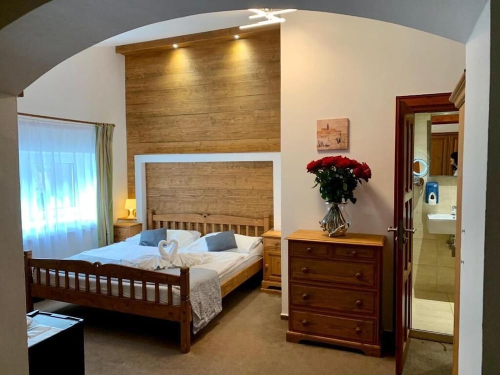 Hotel Lesana