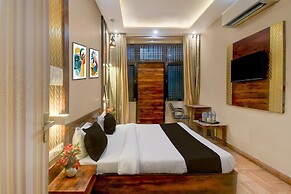 Deluxeaishwarya Inn