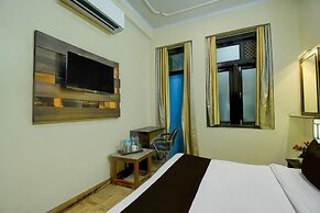 Deluxeaishwarya Inn