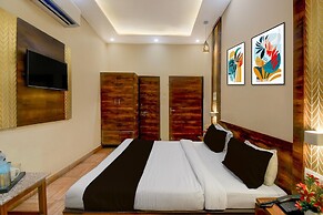 Deluxeaishwarya Inn