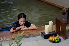 Aofeng Tangquan Secluded Villa