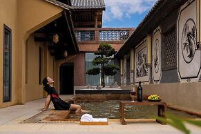 Aofeng Tangquan Secluded Villa