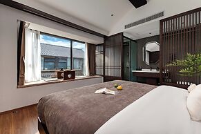 Aofeng Tangquan Secluded Villa