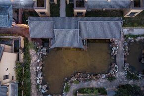 Aofeng Tangquan Secluded Villa