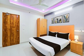 Deluxesri Balaji Luxury Rooms