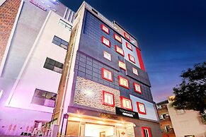 Deluxesri Balaji Luxury Rooms
