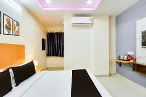 Deluxesri Balaji Luxury Rooms