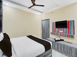 Deluxeamba Palace