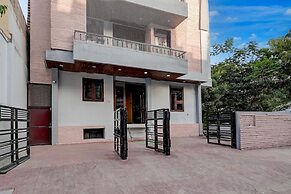 Deluxehotel Kartik Inn