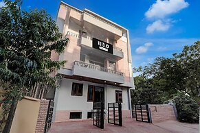 Deluxehotel Kartik Inn