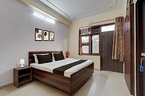 Deluxehotel Kartik Inn