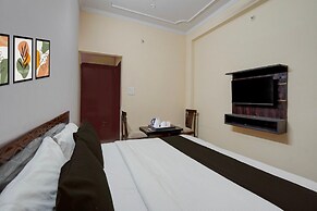 Deluxehotel Kartik Inn