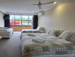 Sisleys Motel
