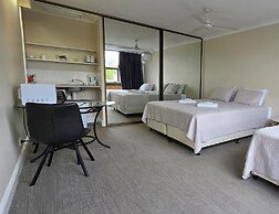 Sisleys Motel