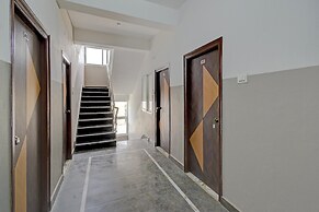 Deluxegn Luxury Suits