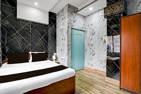 Deluxe Rupashi Restaurant And Guest House