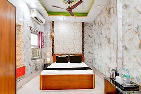 Deluxe Rupashi Restaurant And Guest House