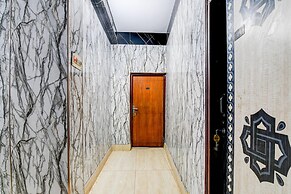 Deluxe Rupashi Restaurant And Guest House