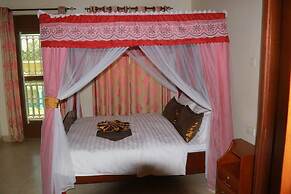 Uhuru 50 hotel kasese