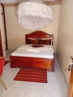 Uhuru 50 hotel kasese