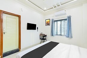 Deluxe Aarian Tej Nilayam