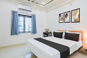 Deluxe Aarian Tej Nilayam