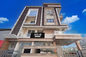 Classic With Balconyhotel The Nest