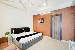 Classic With Balconyhotel The Nest