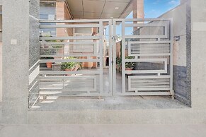 Classic With Balconyhotel The Nest