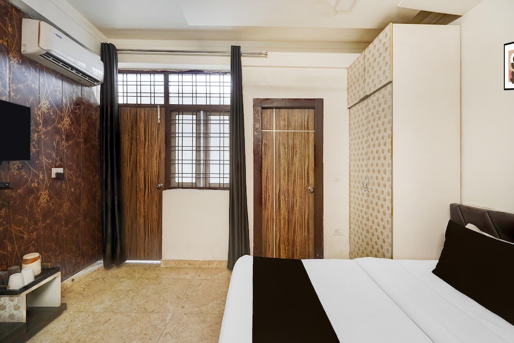 Classic With Balconyhotel The Nest